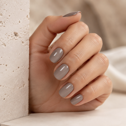 Finished glossy Clay 062 taupe-grey gel manicure