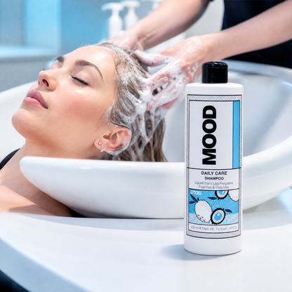 MOOD Daily Care Shampoo 400ml application