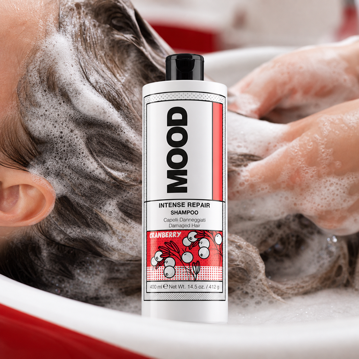 MOOD Intense Repair Shampoo 400ml application