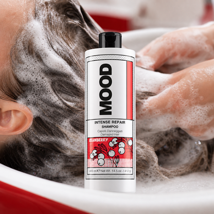 MOOD Intense Repair Shampoo 400ml application