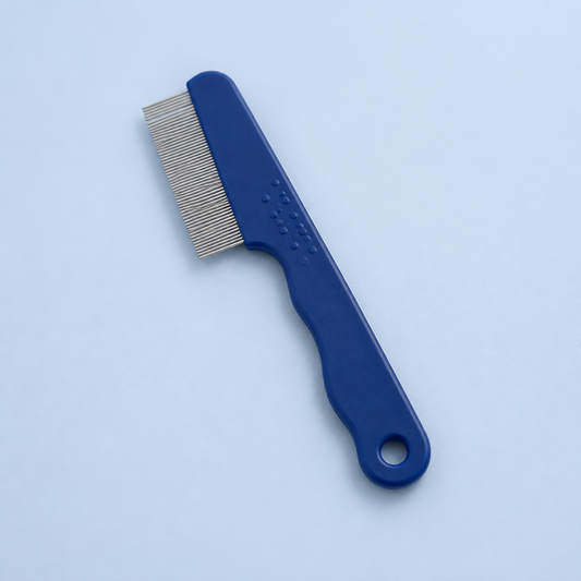 Blue Natural Look disinfectable lice comb with fine metal teeth on pale blue background
