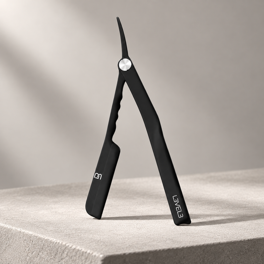 L3VEL3 Milly Clutch Razor – Black — studio product photograph