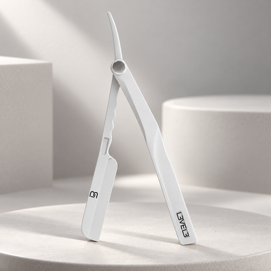 L3VEL3 Milly Clutch Razor – White — studio product photograph