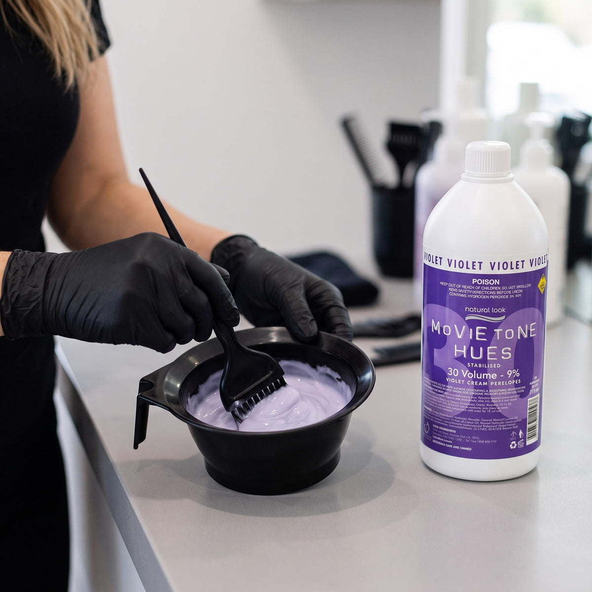Natural Look Movie Tone Hues Violet Cream Peroxide 30 vol 975ml in use