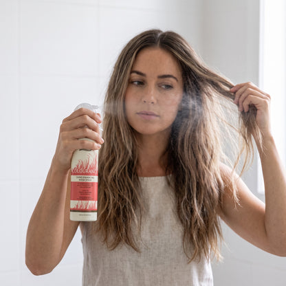 Natural Look Shine Enhancing Mask Spray 250ml in use