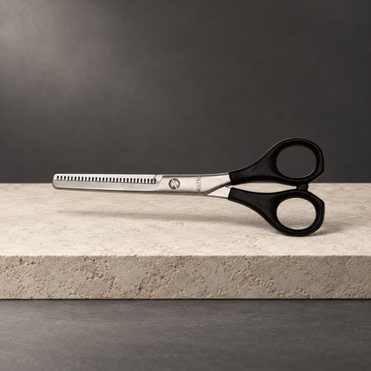 Wahl Apprentice Thinning Scissors 6.0 studio photograph